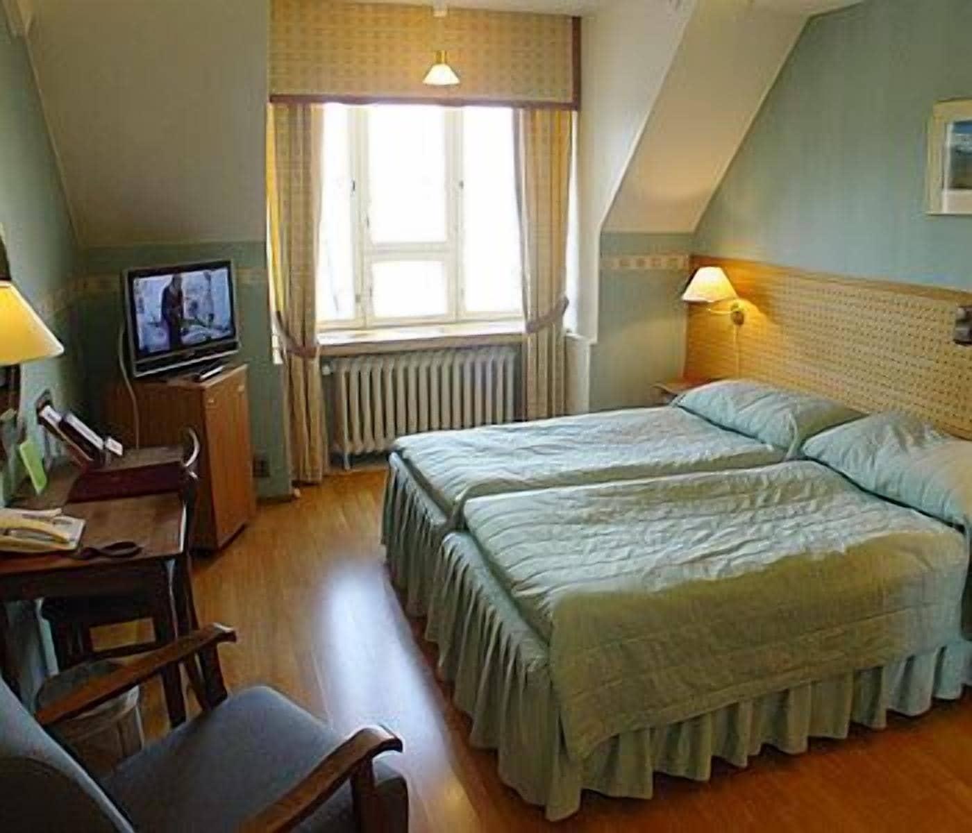 Anna Hotel 3*